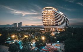 Crowne Plaza Sanya Haitang Bay Resort